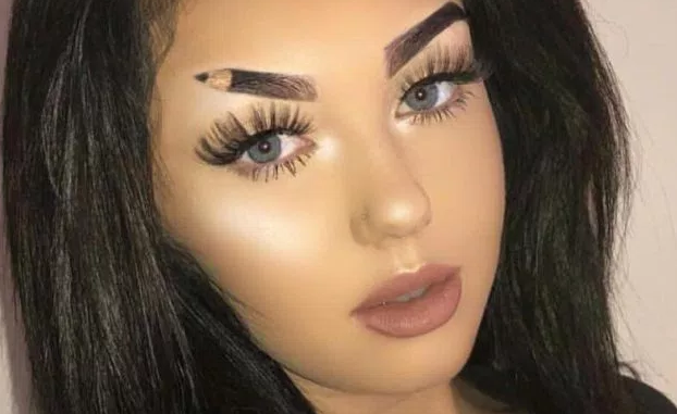 Pencil brow is here and it's becoming a trend (photos)