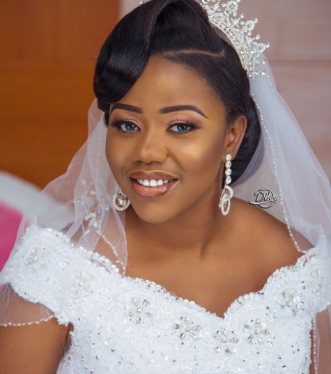 Photos from the church wedding of Gulder Ultimate search VI winner, Uche Uwaezeapu to his girlfriend who slid into his DM and won his heart