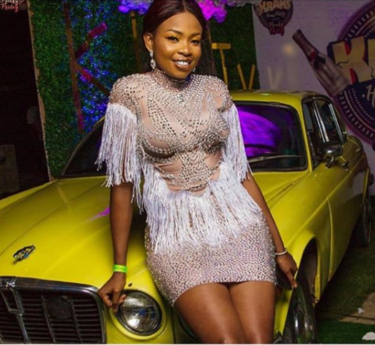 BBNaija's Cindy shares her own side of the story, says the gown was given in appreciation of a free photoshoot and not part of a deal (videos)