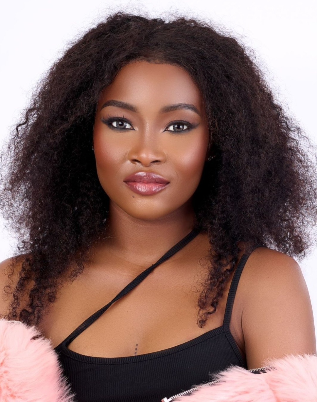 Ilebaye called out for providing her account number so fans can send her money despite winning N120 million; she responds